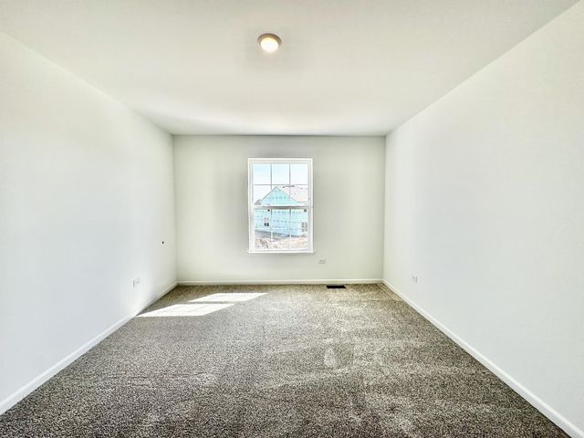 702 West Point Way, Oswego, IL 60543