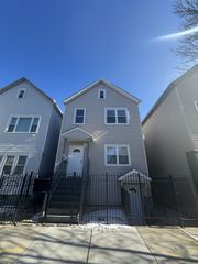 4521 S Hermitage Avenue, Chicago, IL 60609