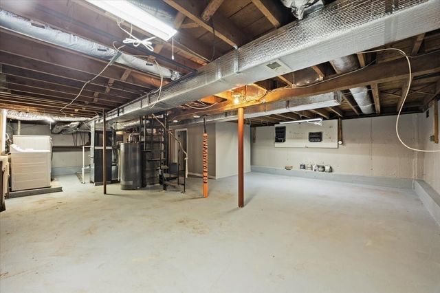 52 Jacob St, Brockton, MA 02302