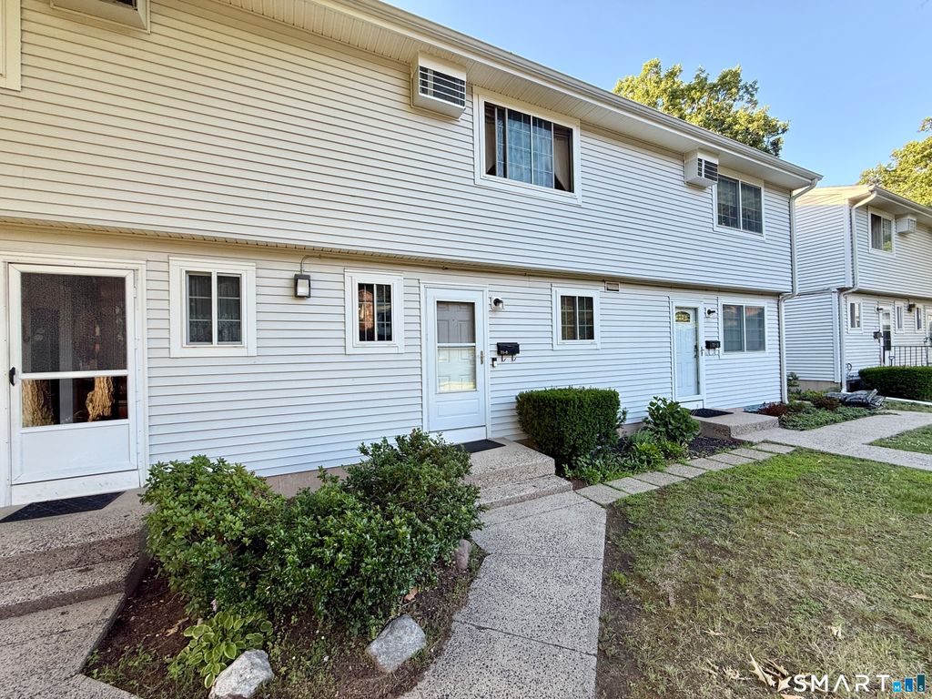 71 Bentwood Drive 2, Waterbury, CT 06705