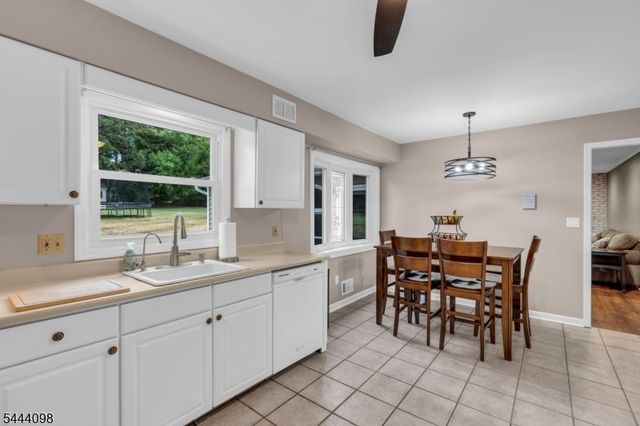 52 Lazy Brook Rd, Readington Twp., NJ 08822