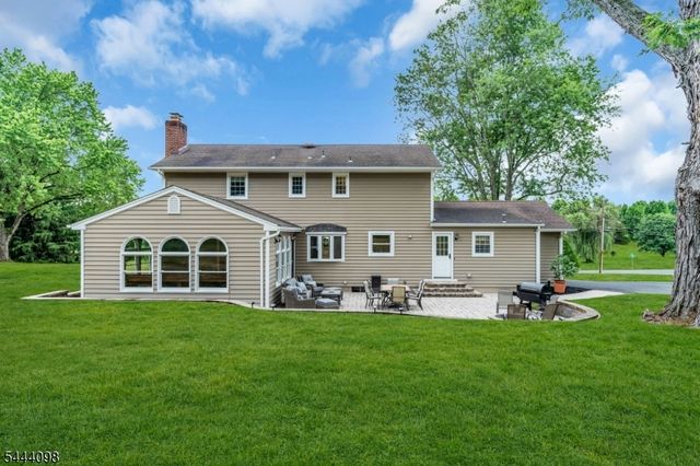 52 Lazy Brook Rd, Readington Twp., NJ 08822