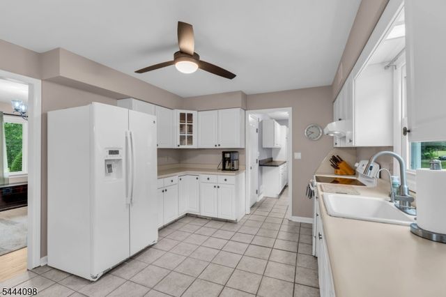 52 Lazy Brook Rd, Readington Twp., NJ 08822