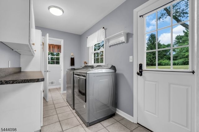 52 Lazy Brook Rd, Readington Twp., NJ 08822