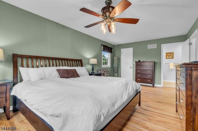 52 Lazy Brook Rd, Readington Twp., NJ 08822