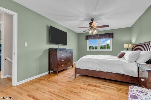52 Lazy Brook Rd, Readington Twp., NJ 08822