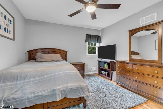 52 Lazy Brook Rd, Readington Twp., NJ 08822