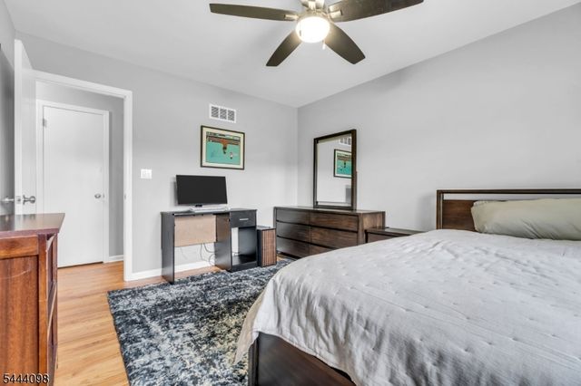 52 Lazy Brook Rd, Readington Twp., NJ 08822