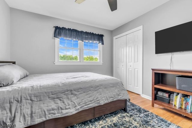 52 Lazy Brook Rd, Readington Twp., NJ 08822
