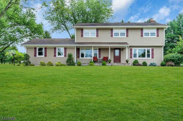 52 Lazy Brook Rd, Readington Twp., NJ 08822