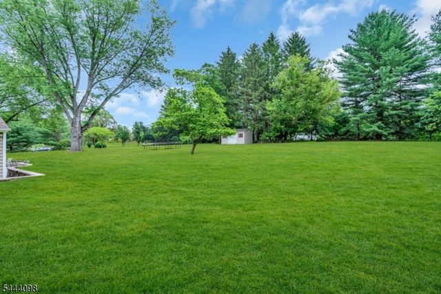 52 Lazy Brook Rd, Readington Twp., NJ 08822