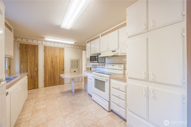 93 Fircrest Drive, Sequim, WA 98382