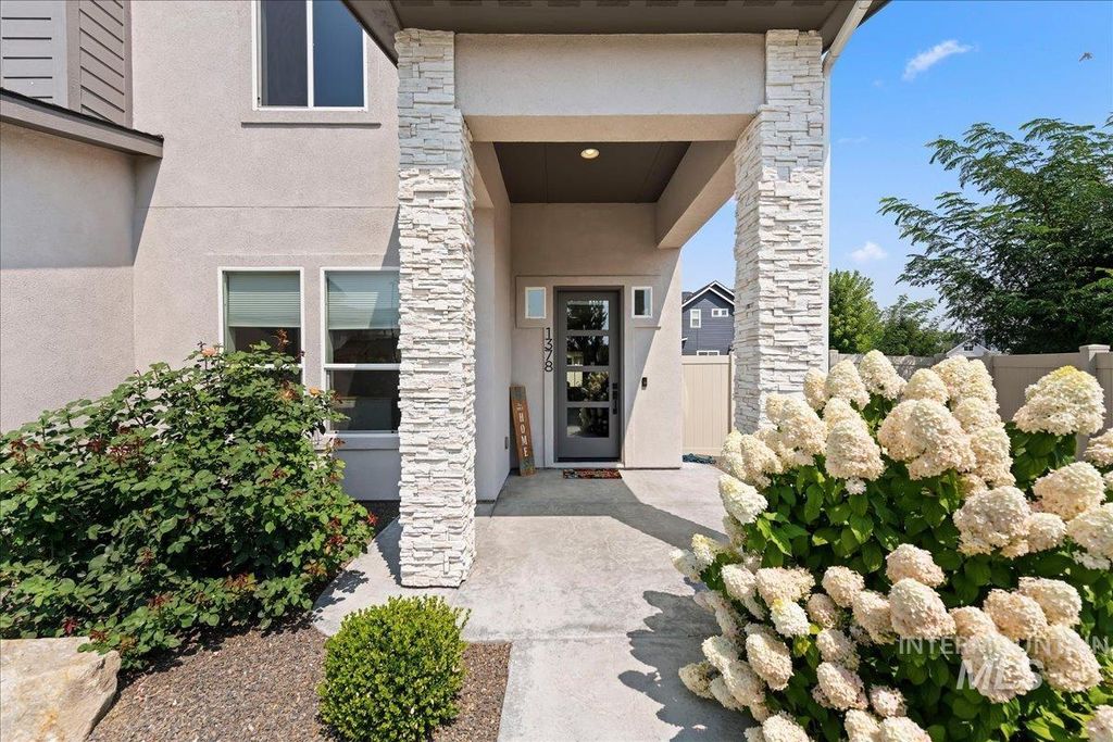 1378 W Fluorite St, Kuna, ID 83634 photo 3