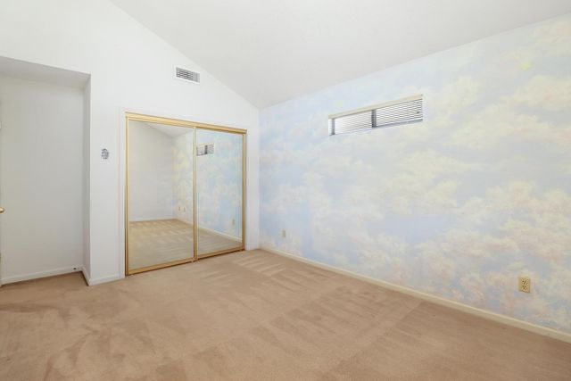 6 Las Positas Cir, Sacramento, CA 95831