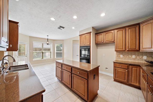 12511 Clover Walk Lane, Houston, TX 77041
