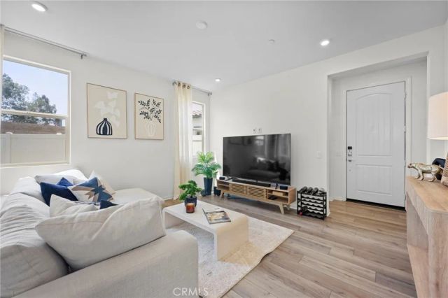 1517 E Laurelwood, San Bernardino, CA 92408
