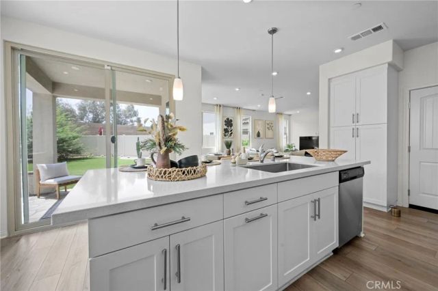 1517 E Laurelwood, San Bernardino, CA 92408