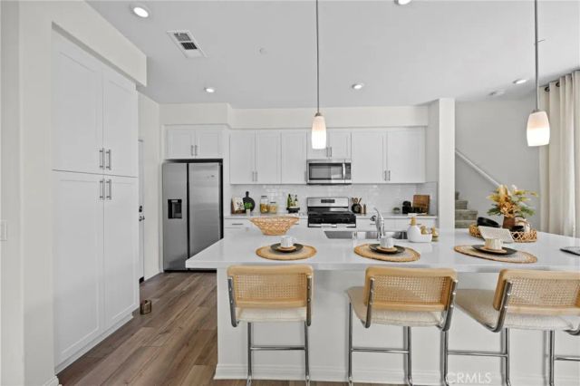 1517 E Laurelwood, San Bernardino, CA 92408