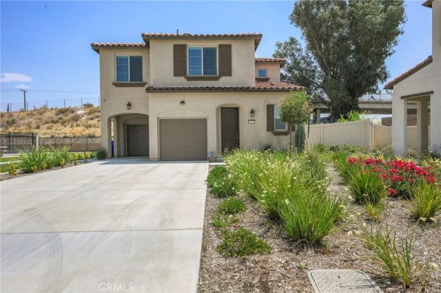 1517 E Laurelwood, San Bernardino, CA 92408