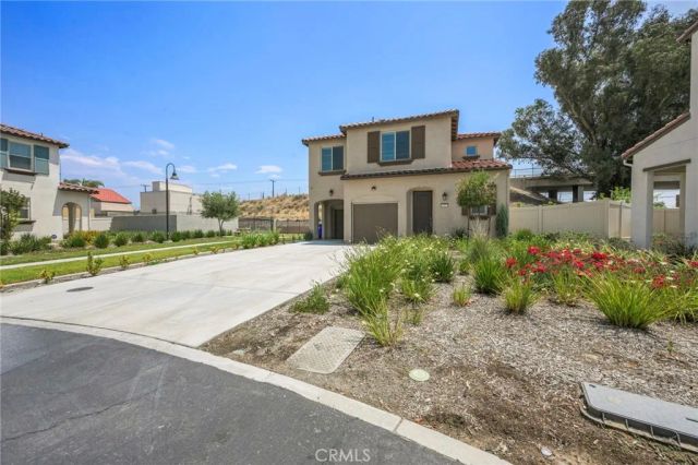 1517 E Laurelwood, San Bernardino, CA 92408