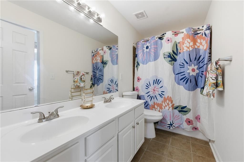 Image 16 of property listing at 3540 Ballybandon Court, Cumming, GA 30040