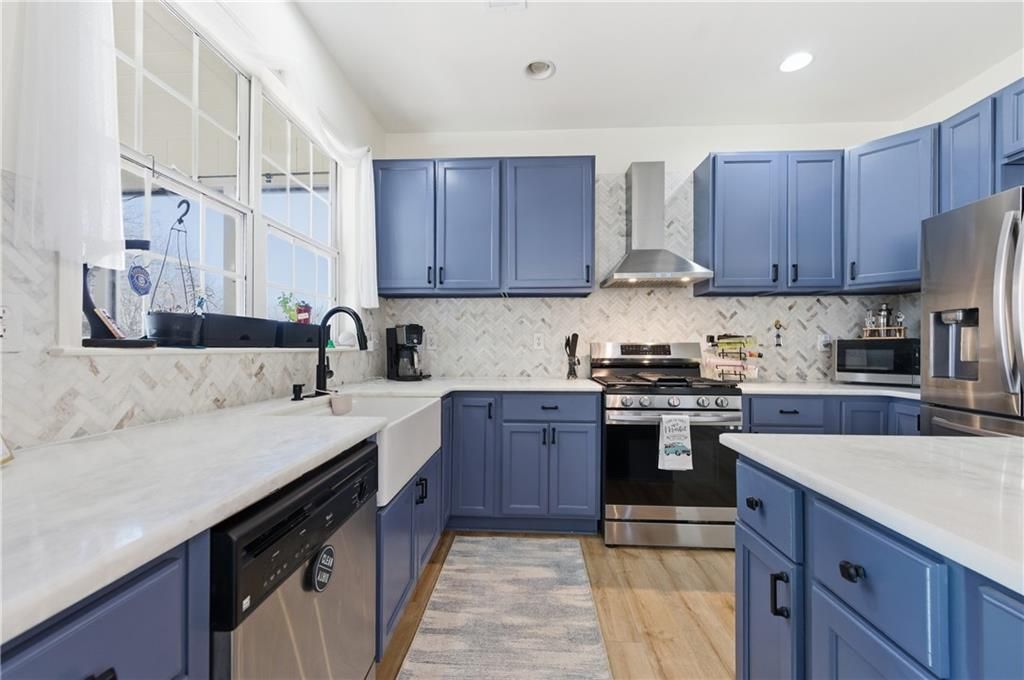 Image 5 of property listing at 3540 Ballybandon Court, Cumming, GA 30040