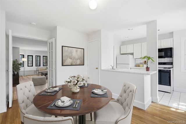 6 Davis Avenue C-22, Rye, NY 10580