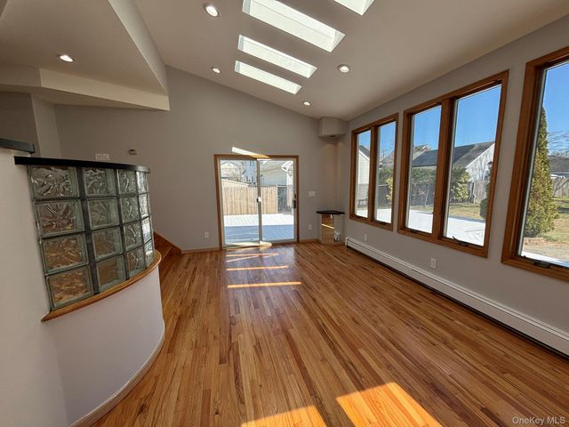 2689 Cedar Court, Oceanside, NY 11572