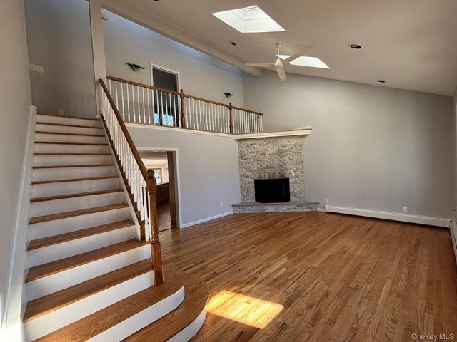 2689 Cedar Court, Oceanside, NY 11572