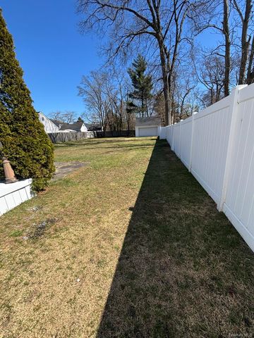 2689 Cedar Court, Oceanside, NY 11572