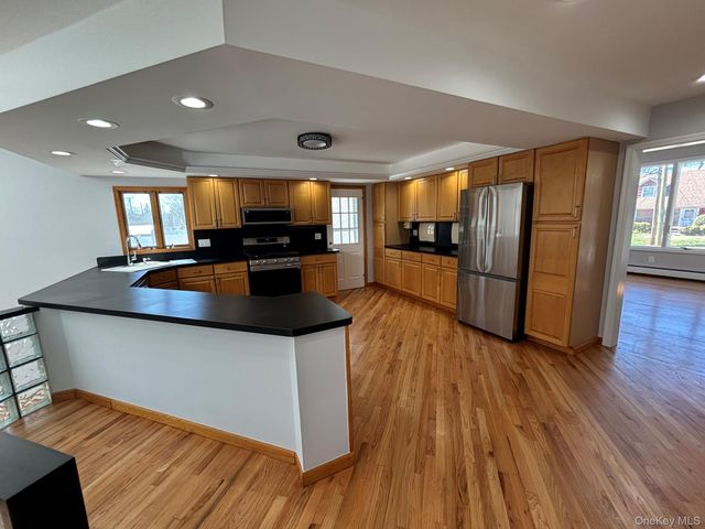 2689 Cedar Court, Oceanside, NY 11572