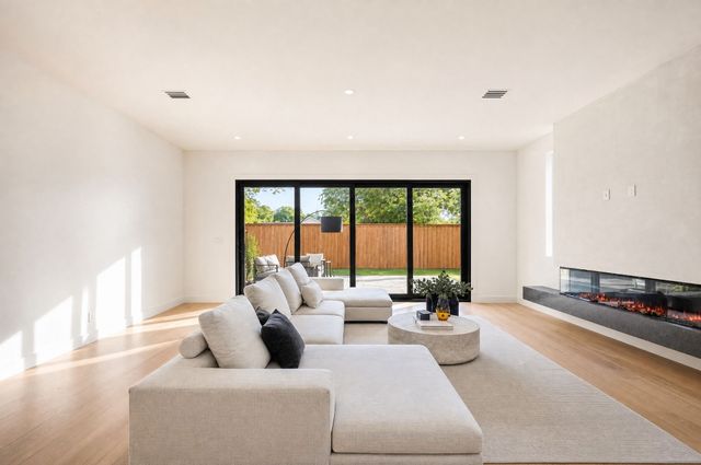 3624 Fontana, Dallas, TX 75220