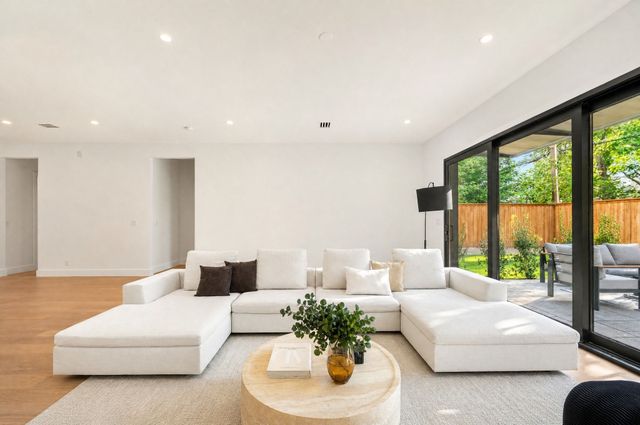 3624 Fontana, Dallas, TX 75220