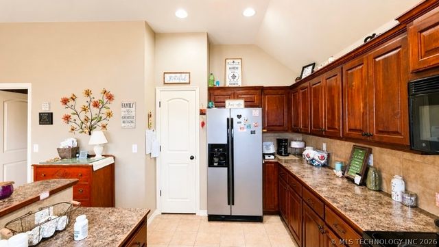 14608 S Kendalwood Boulevard, Glenpool, OK 74033