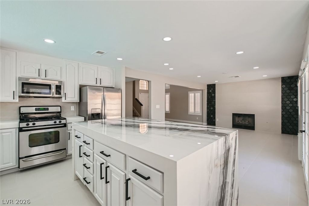 7836 Calico Flower Avenue, Las Vegas, NV 89128