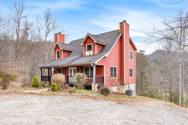 202 Bell Orchard Drive, Hayesville, NC 28904