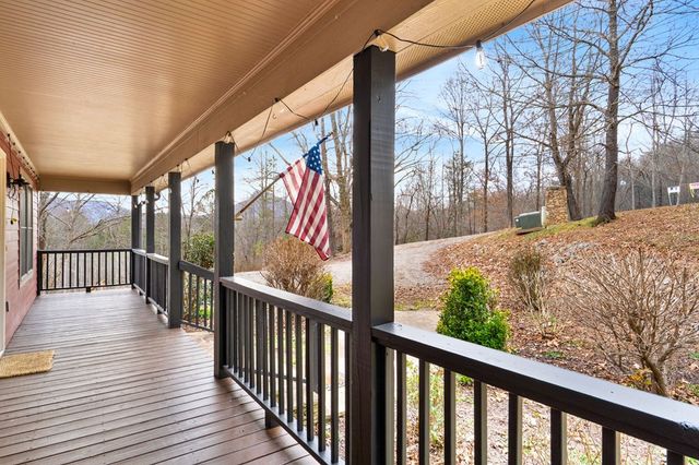 202 Bell Orchard Drive, Hayesville, NC 28904
