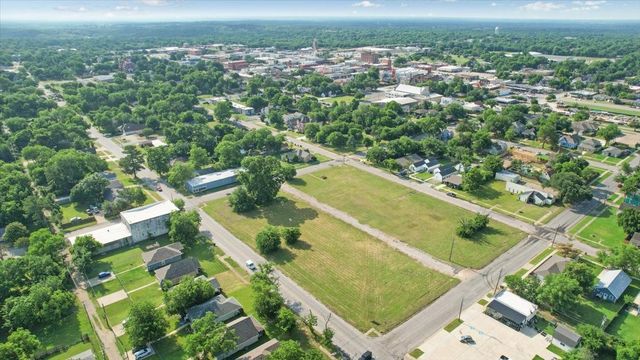 715 W Sears, Denison, TX 75020