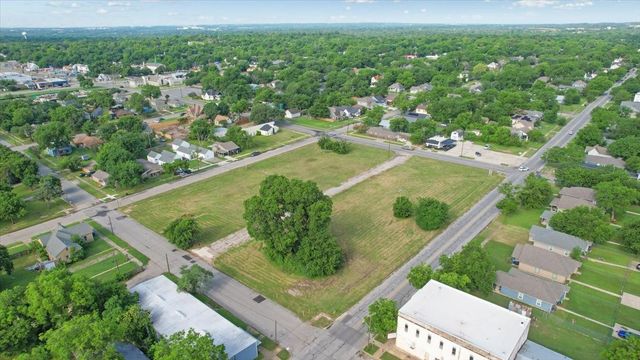 715 W Sears, Denison, TX 75020