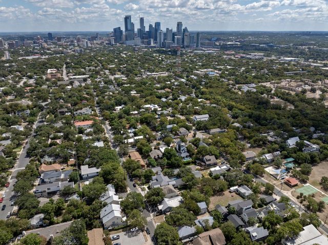 1811 Waterston Ave, Austin, TX 78703