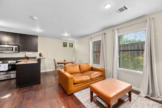 1811 Waterston Ave, Austin, TX 78703