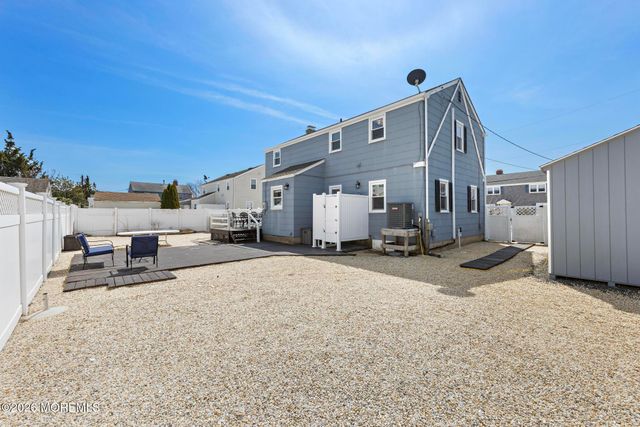 15 E Colorado Avenue, Long Beach Twp, NJ 08008