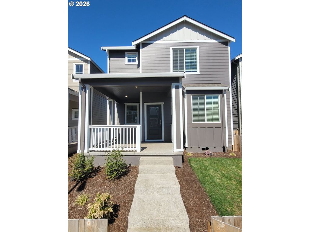 1215 PARKSIDE Ave, Woodburn, OR 97071