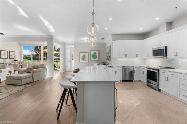 1540 Clermont DR 103, Naples, FL 34109