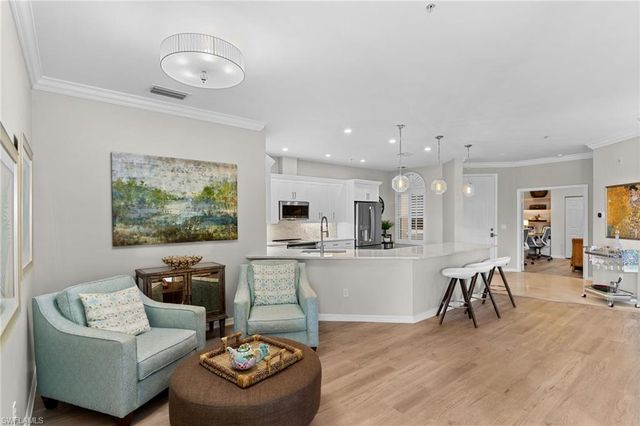 1540 Clermont DR 103, Naples, FL 34109