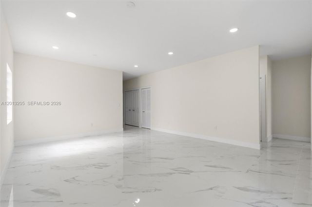 7978 NW 200th St, Hialeah, FL 33015