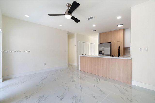 7978 NW 200th St, Hialeah, FL 33015