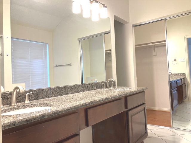 6006 Team Court, Arlington, TX 76018