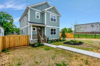 1737 14th Ave, N, Nashville, TN 37208