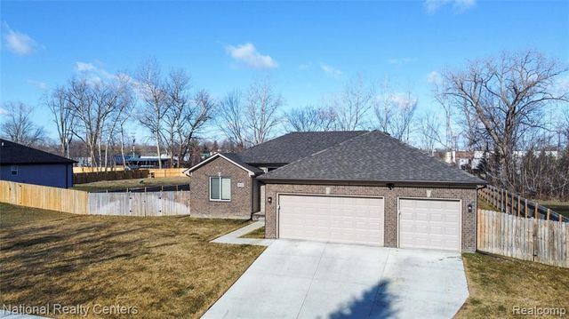36303 Egan Street, Clinton Township, MI 48035